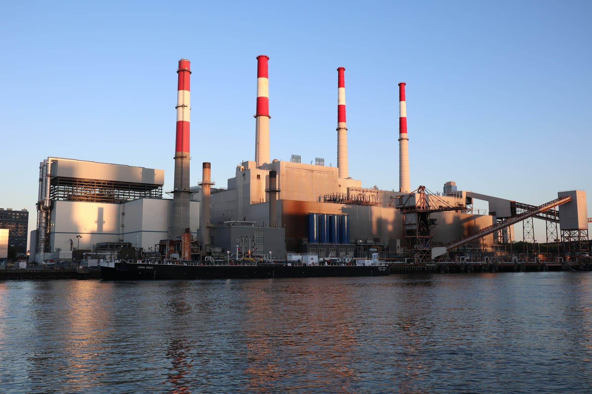Thermal power station on the waterfront — the classic consumer of demineralized make-up water