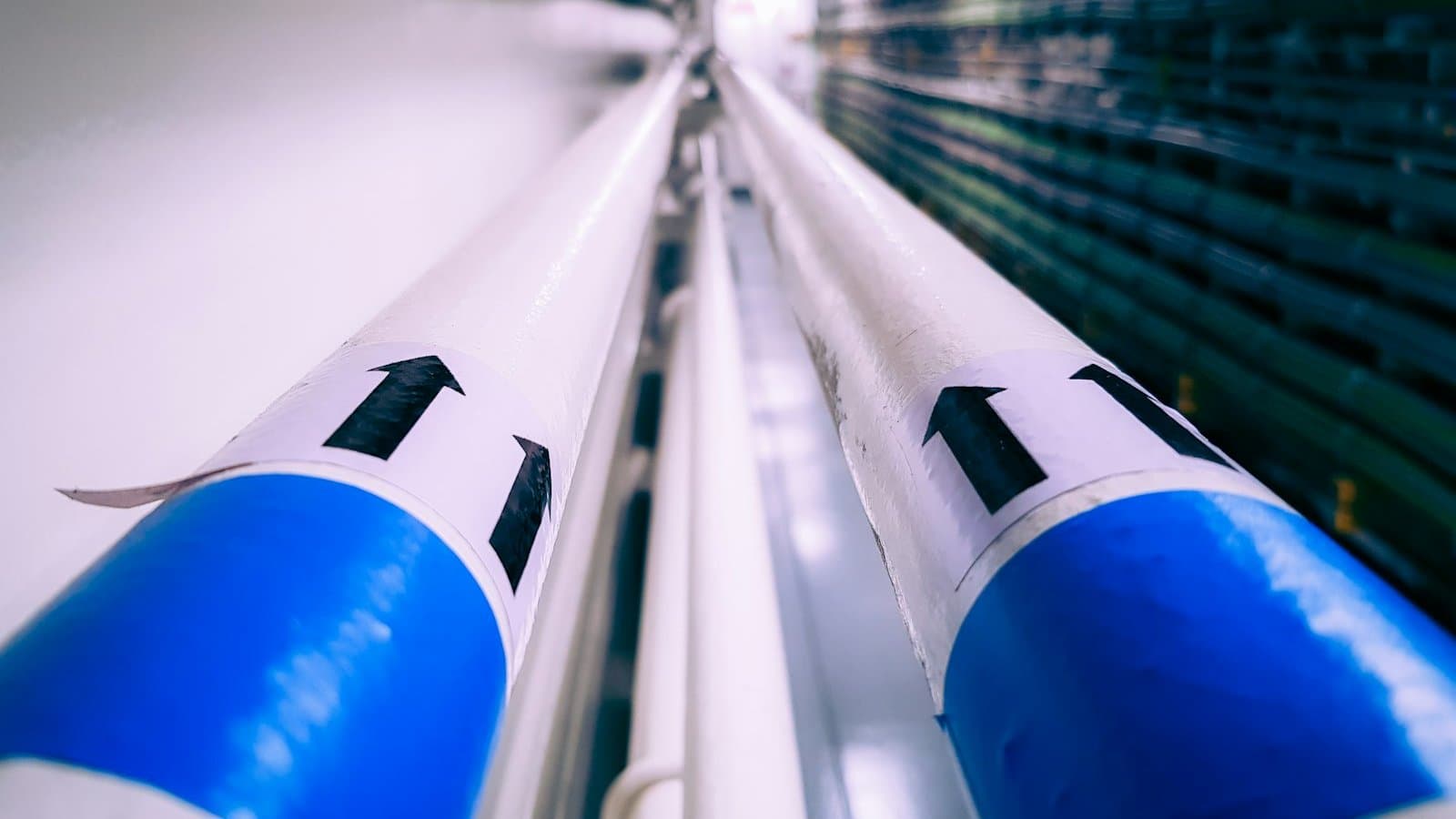 Large-diameter membrane pressure piping inside a desalination facility
