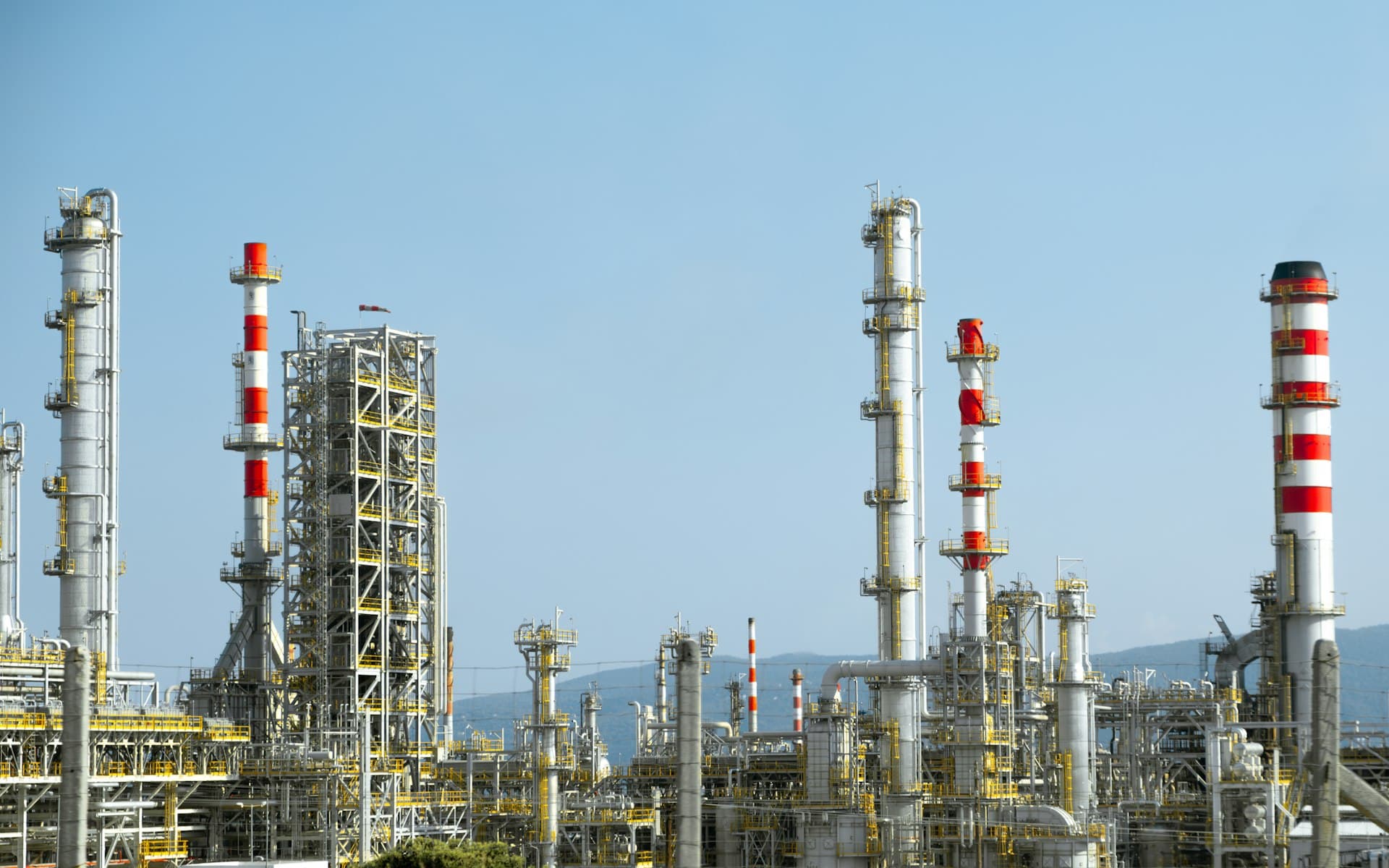 Refinery columns and piping — the classic source of free, dispersed and emulsified oily water